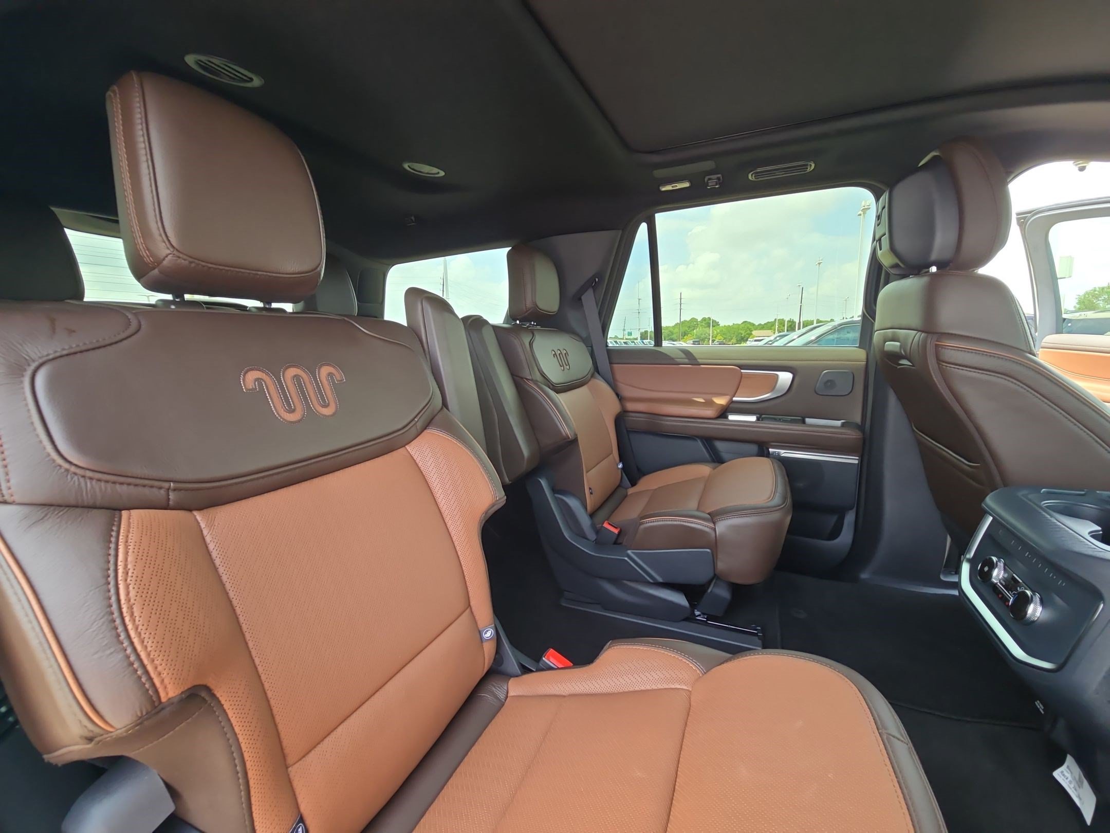 Certified 2026 Ford Expedition King Ranch AWD/4WD image 30