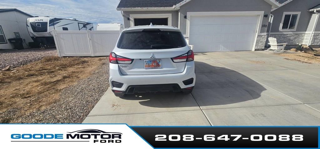 Used 2024 Mitsubishi Outlander Sport ES AWD/4WD image 3