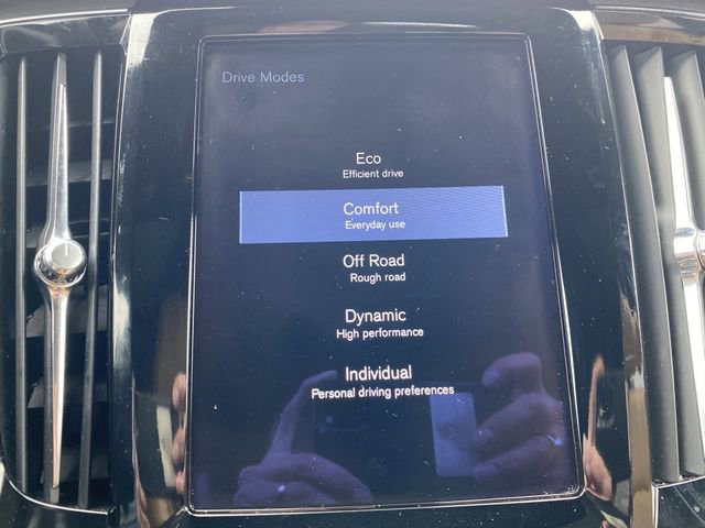 Used 2018 Volvo V90 T6 Cross Country w/ Protection Package image 24