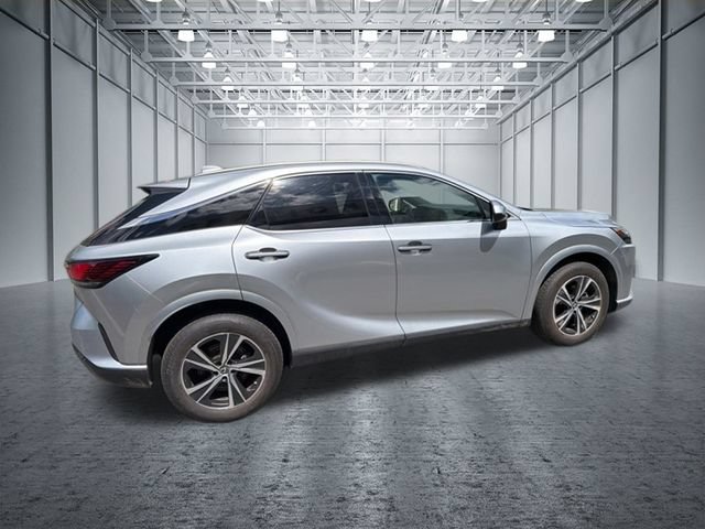 Used 2023 Lexus RX 350h w/ Accessory Package (2T) AWD/4WD image 17