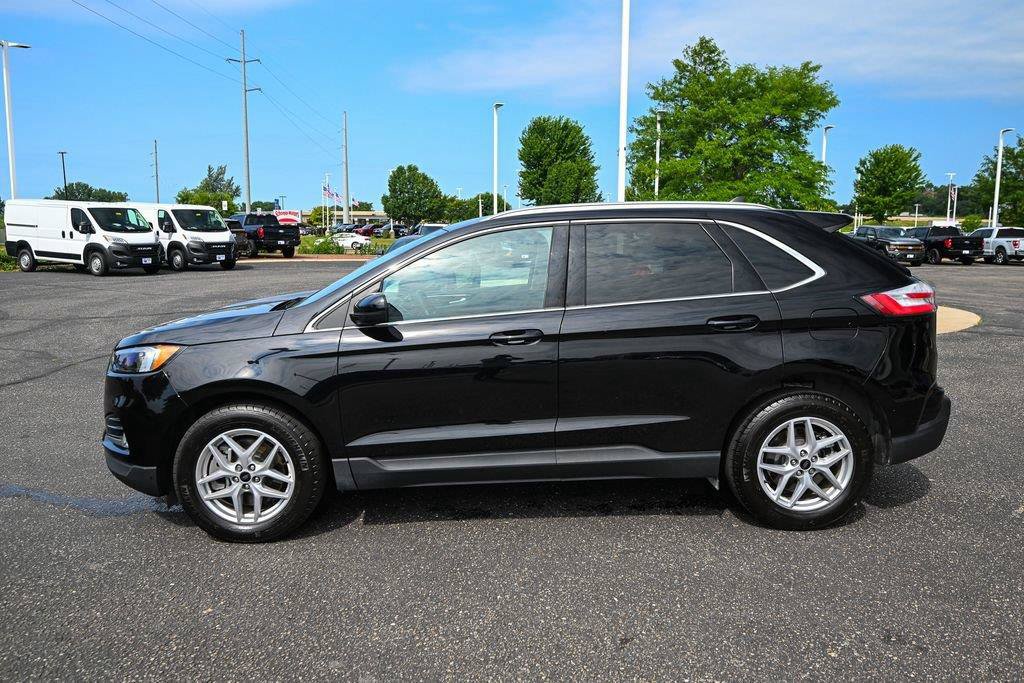 Certified 2024 Ford Edge SEL w/ Convenience Package AWD/4WD image 8