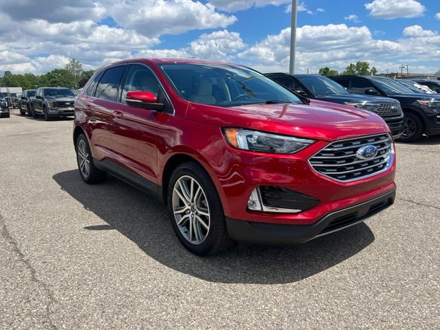 Certified 2023 Ford Edge Titanium AWD/4WD image 3