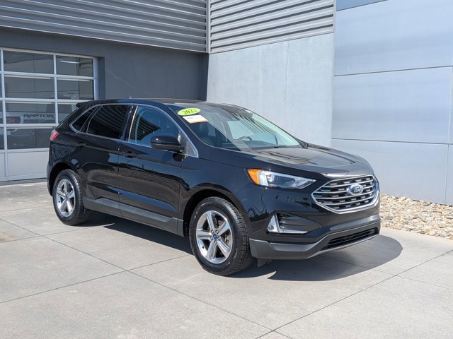 Certified 2022 Ford Edge SEL w/ Convenience Package AWD/4WD image 2