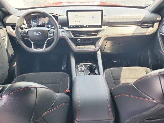 Certified 2025 Ford Explorer ST RWD image 27