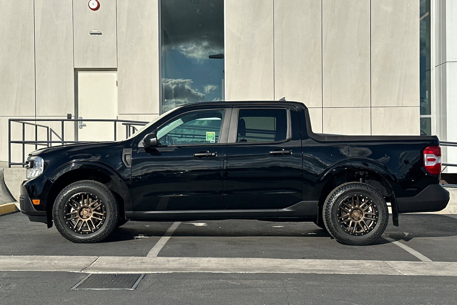 Certified 2023 Ford Maverick XL image 6