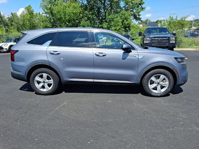 Used 2022 Kia Sorento LX FWD image 15