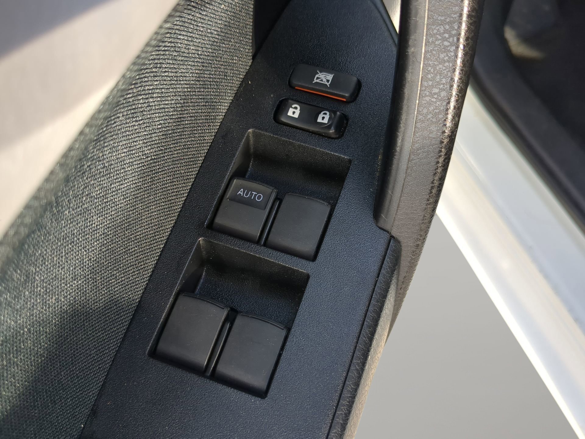 Used 2018 Toyota Corolla LE image 53