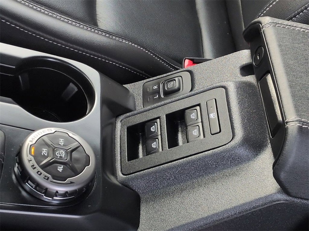 Certified 2025 Ford Bronco Outer Banks image 10