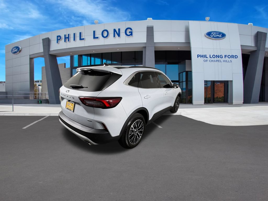 Certified 2025 Ford Escape SE FWD image 5