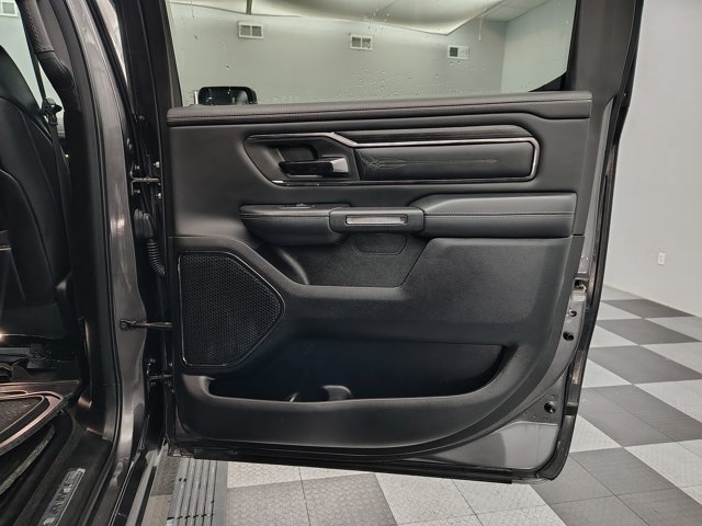 Used 2022 RAM 1500 Limited w/ Body Color Bumper Group AWD/4WD image 34