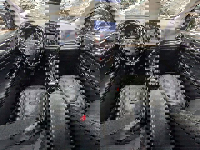 Certified 2018 Ford Edge Titanium w/ Equipment Group 301A image 32