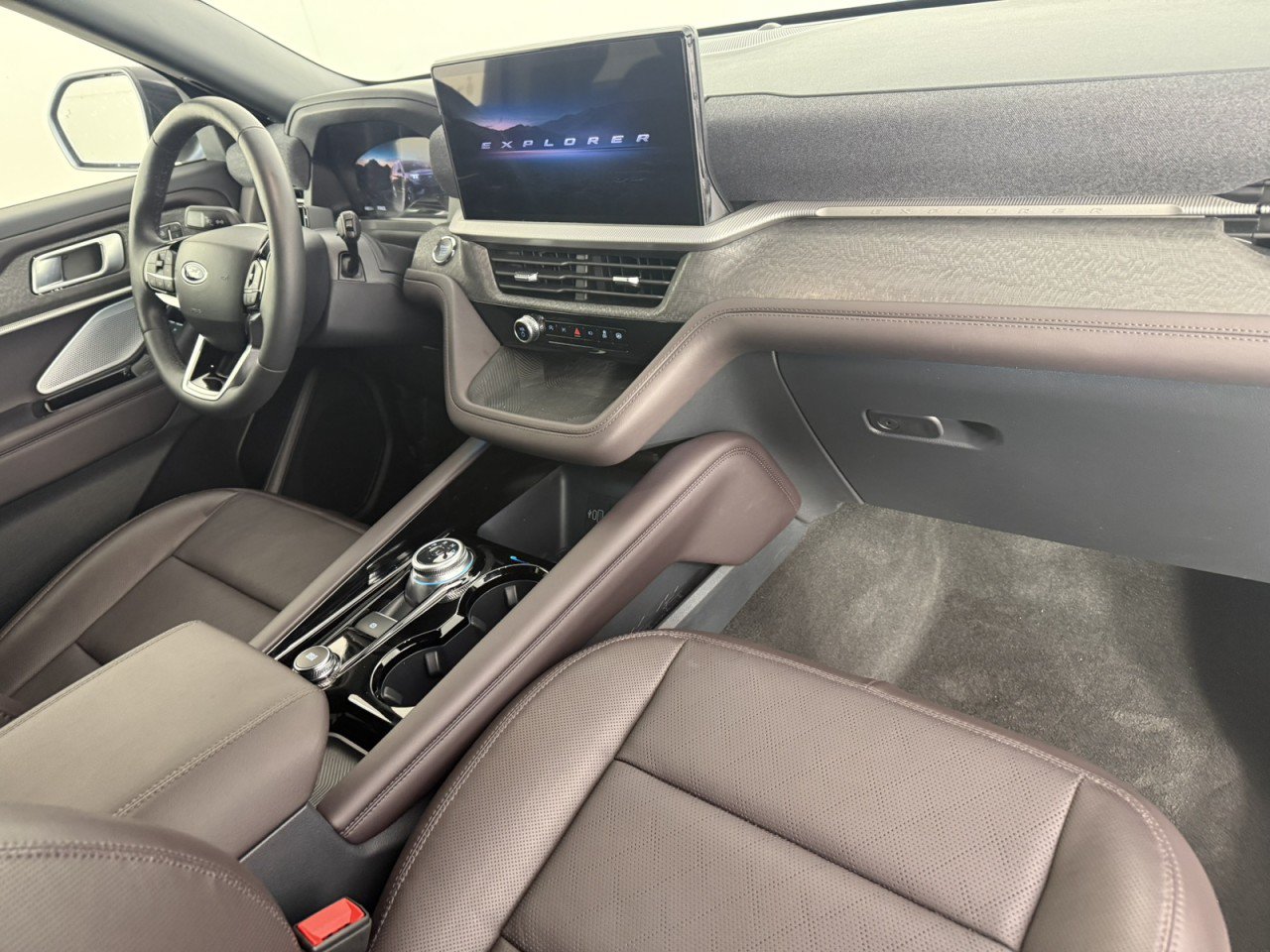 Certified 2026 Ford Explorer Platinum AWD/4WD image 11