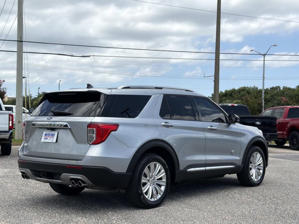 Certified 2024 Ford Explorer King Ranch w/ Technology Package AWD/4WD image 4