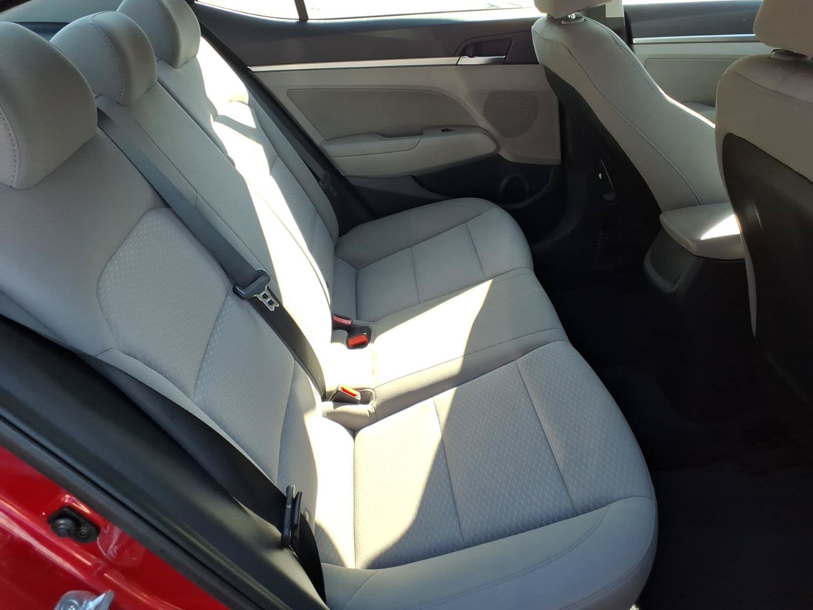 Used 2020 Hyundai Elantra SEL FWD image 22