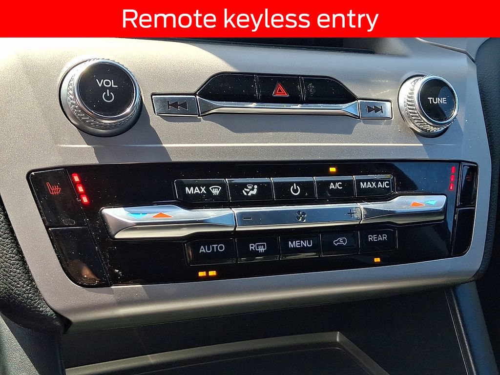 Certified 2023 Ford Explorer XLT AWD/4WD image 16