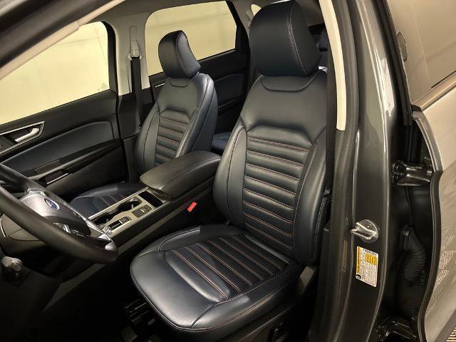 Certified 2024 Ford Edge SEL w/ Sport Appearance Package image 17