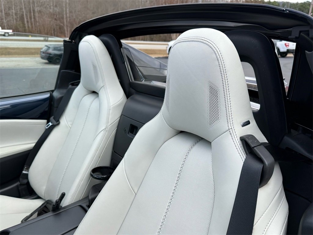 Used 2021 MAZDA MX-5 Miata RF Grand Touring image 15