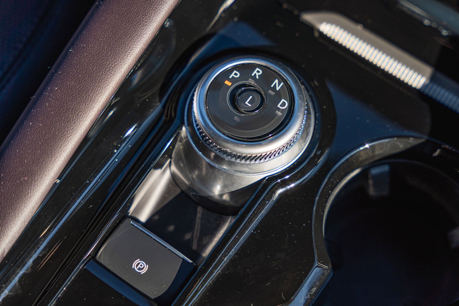 Certified 2025 Ford Explorer Platinum w/ Ultimate Package image 33