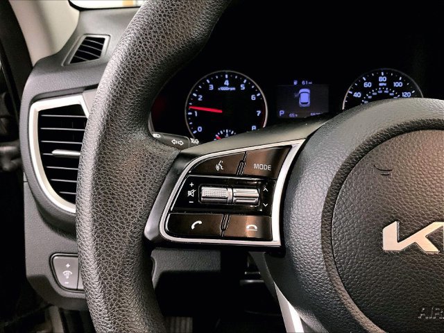 Used 2022 Kia Seltos LX AWD/4WD image 17