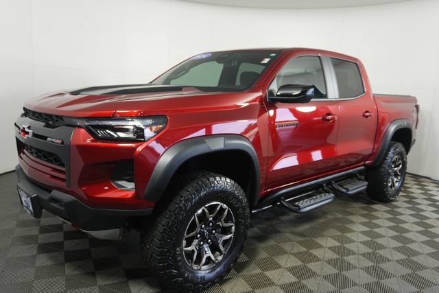 Used 2024 Chevrolet Colorado ZR2 w/ ZR2 Convenience Package III AWD/4WD image 7