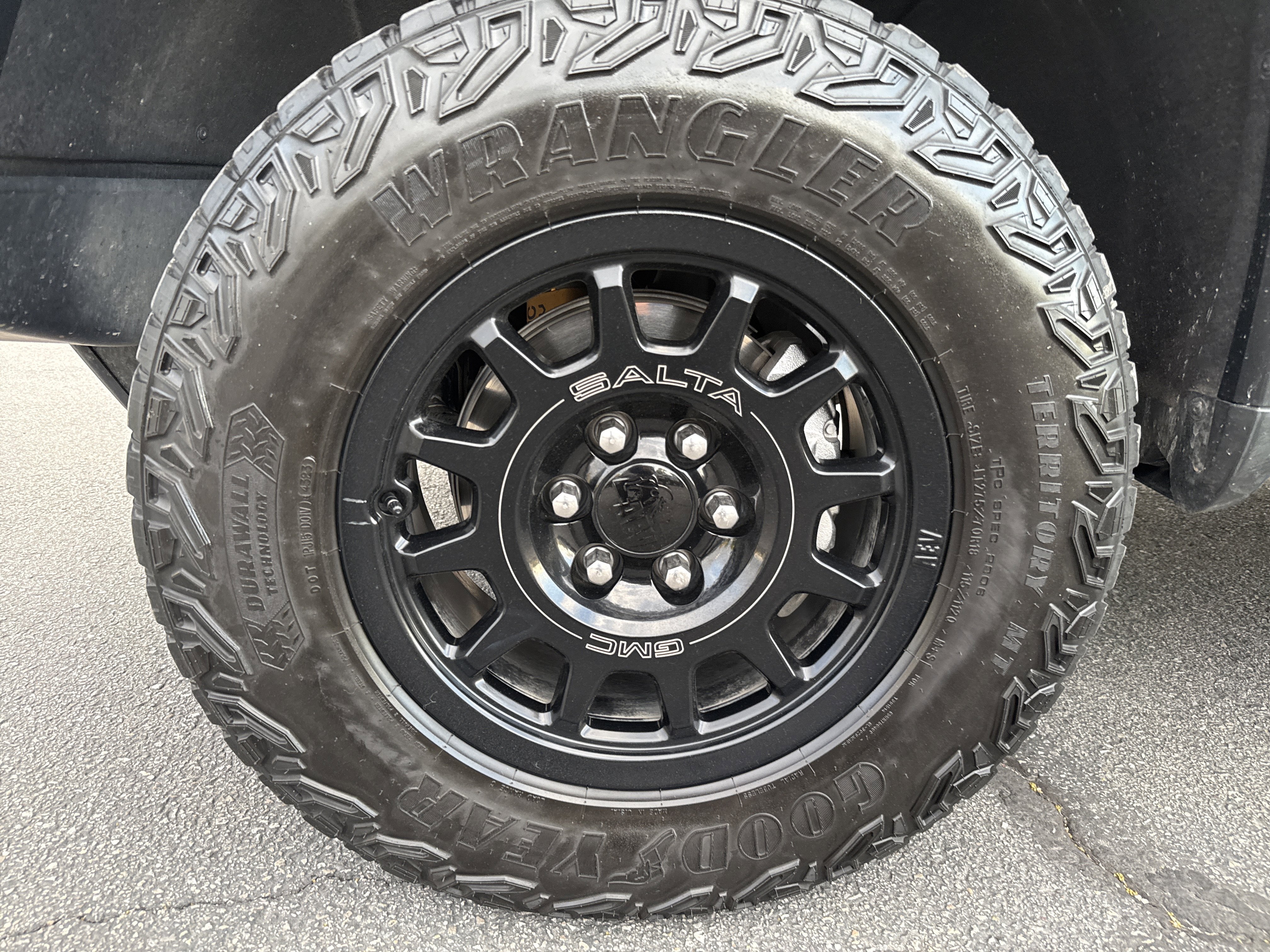 Used 2024 GMC Sierra 1500 AT4X w/ AT4X AEV Edition AWD/4WD image 10