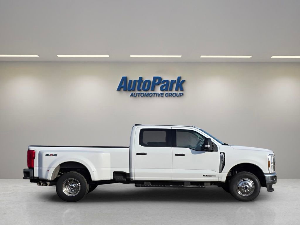 Certified 2025 Ford F350 XLT image 6
