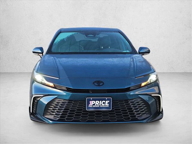 Used 2025 Toyota Camry SE w/ Convenience Package FWD video 2