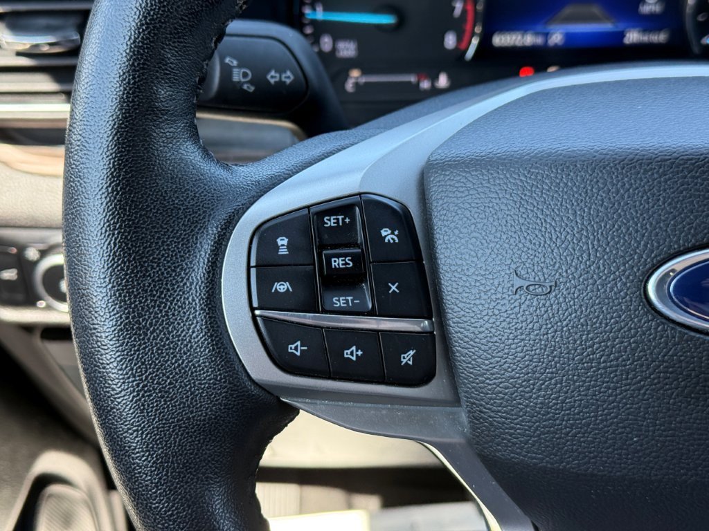 Certified 2023 Ford Explorer Limited AWD/4WD image 43