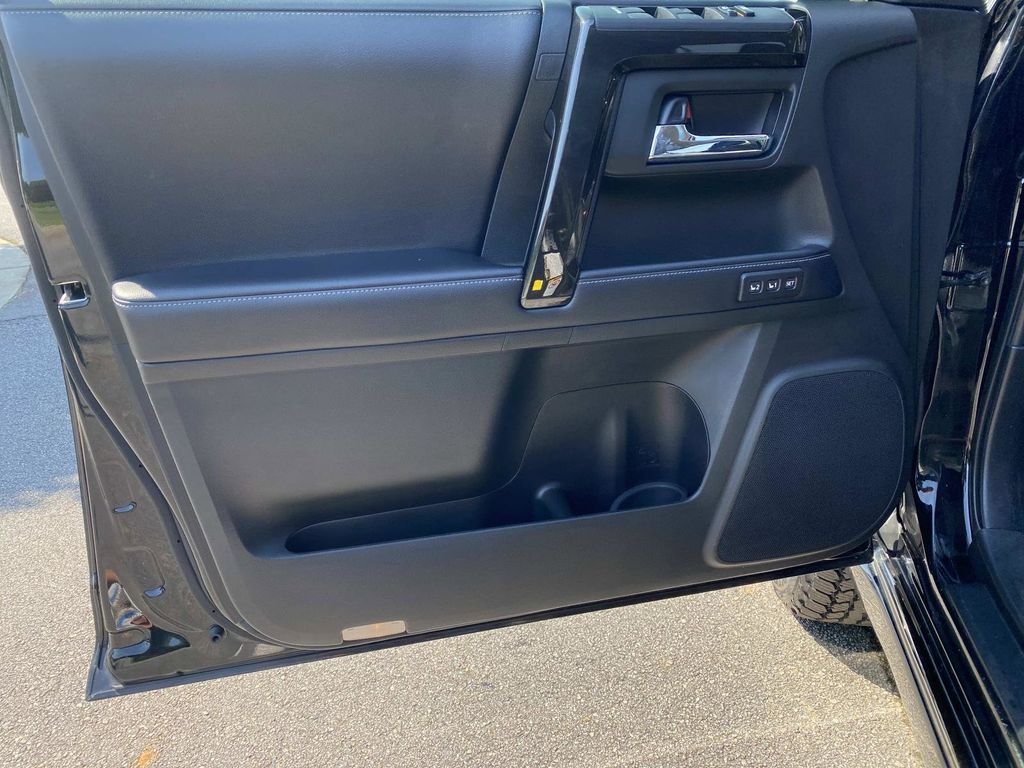 Used 2019 Toyota 4Runner Limited AWD/4WD image 16