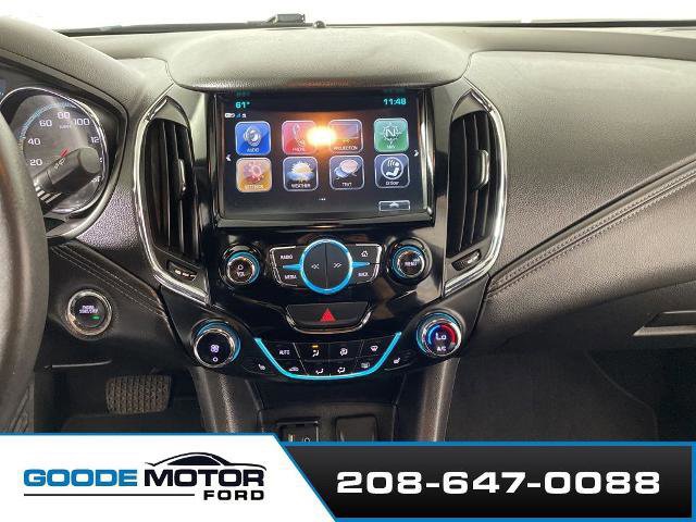 Used 2017 Chevrolet Cruze Premier image 16