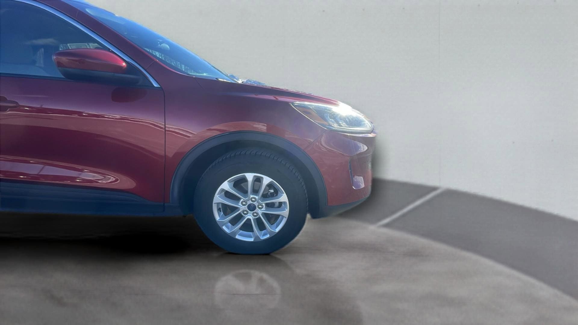 Certified 2020 Ford Escape SE image 25