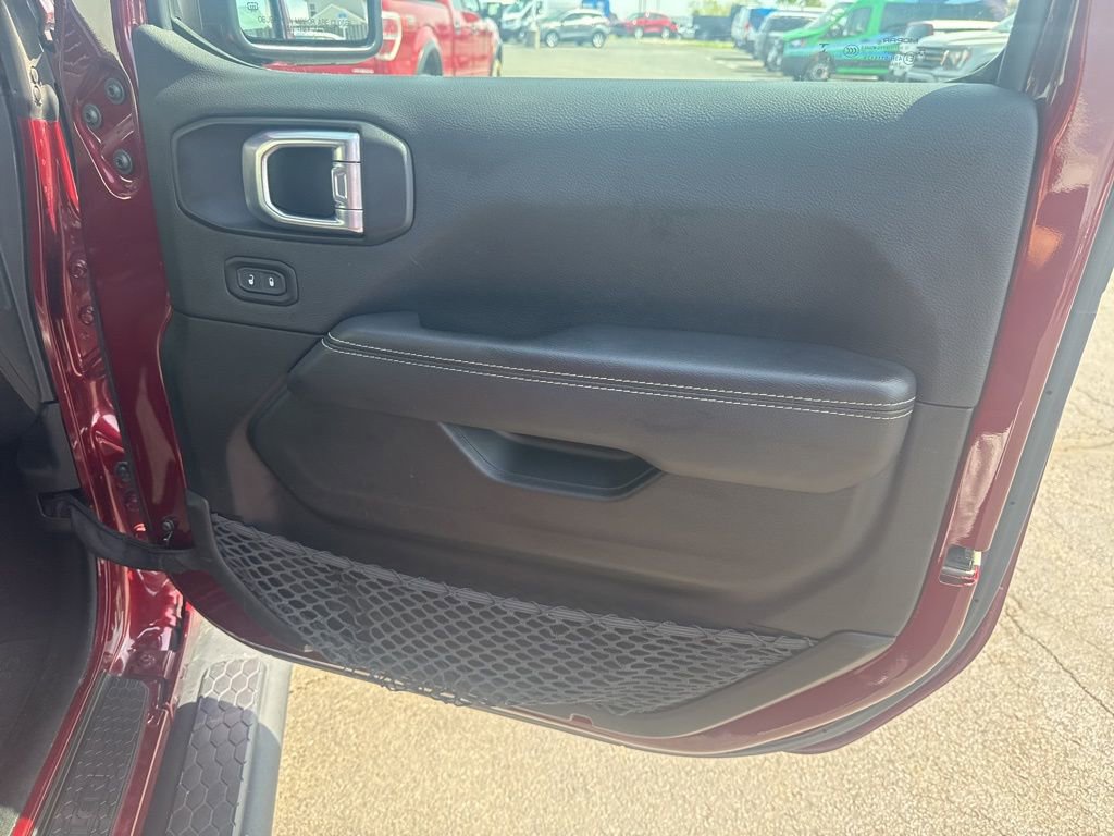 Used 2021 Jeep Wrangler Unlimited Sahara w/ Cold Weather Group image 40