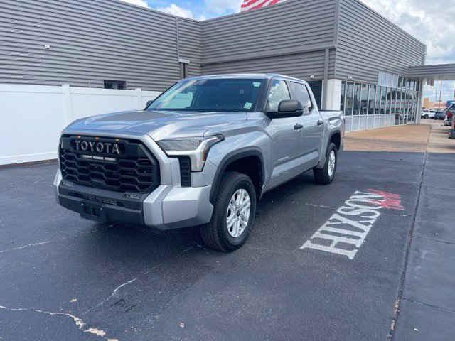 Used 2024 Toyota Tundra SR5 RWD image 1