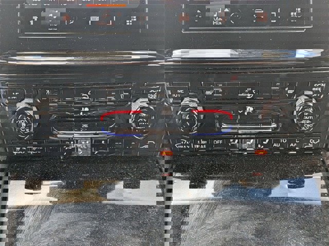 Used 2024 Jeep Grand Cherokee L Altitude image 22