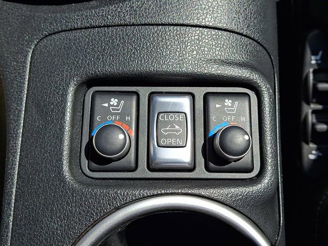 Used 2018 Nissan 370Z Touring Sport image 22