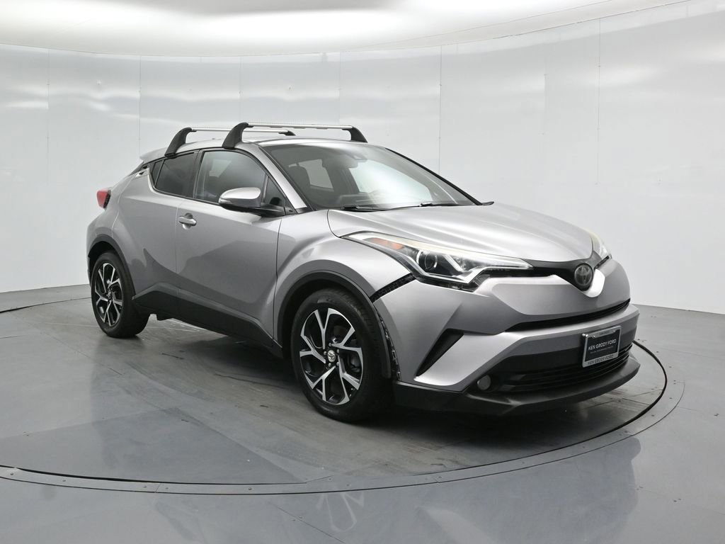 Used 2018 Toyota C-HR XLE FWD image 9