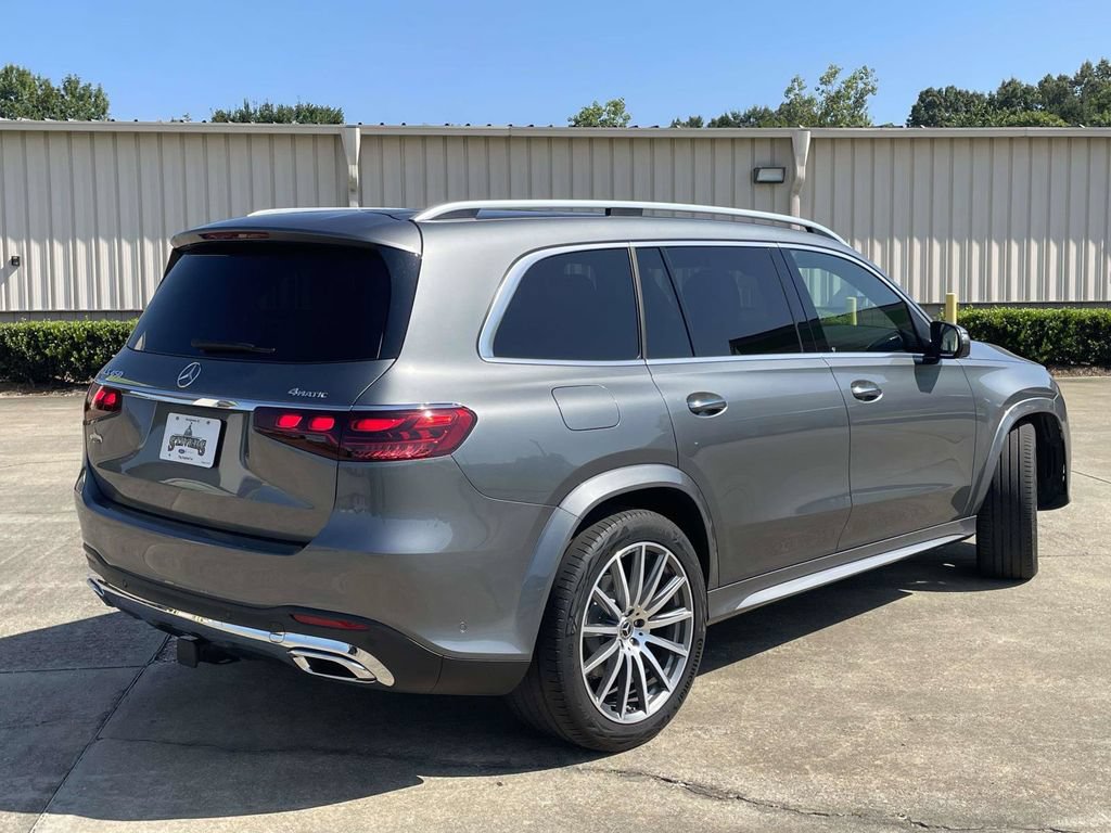 Used 2025 Mercedes-Benz GLS 450 4MATIC image 3