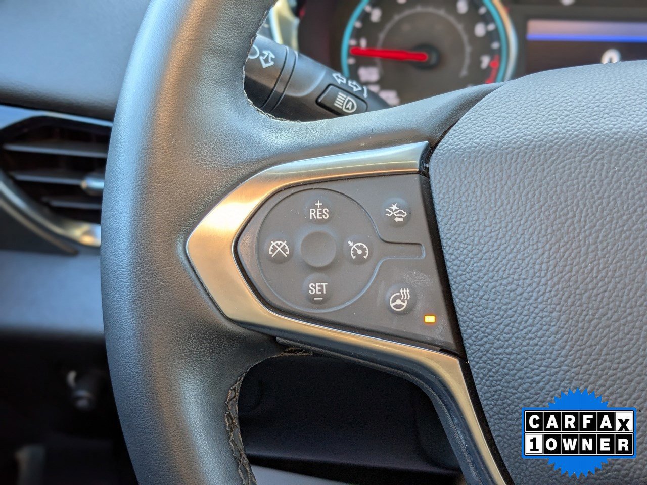 Used 2023 Chevrolet Traverse LT image 31