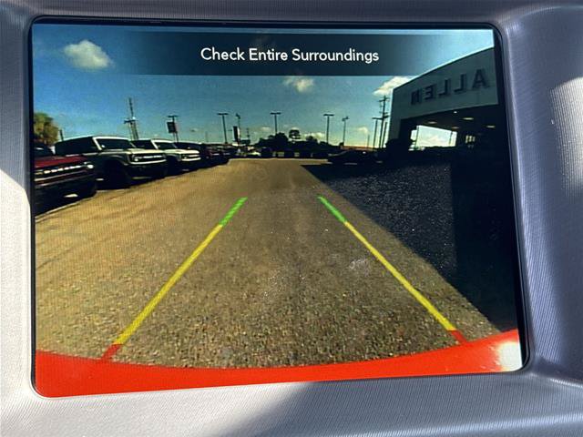 Used 2023 Dodge Charger R/T w/ Technology Group RWD image 7
