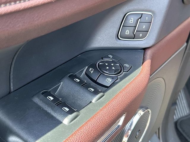 Certified 2022 Ford Expedition Max Limited RWD image 33