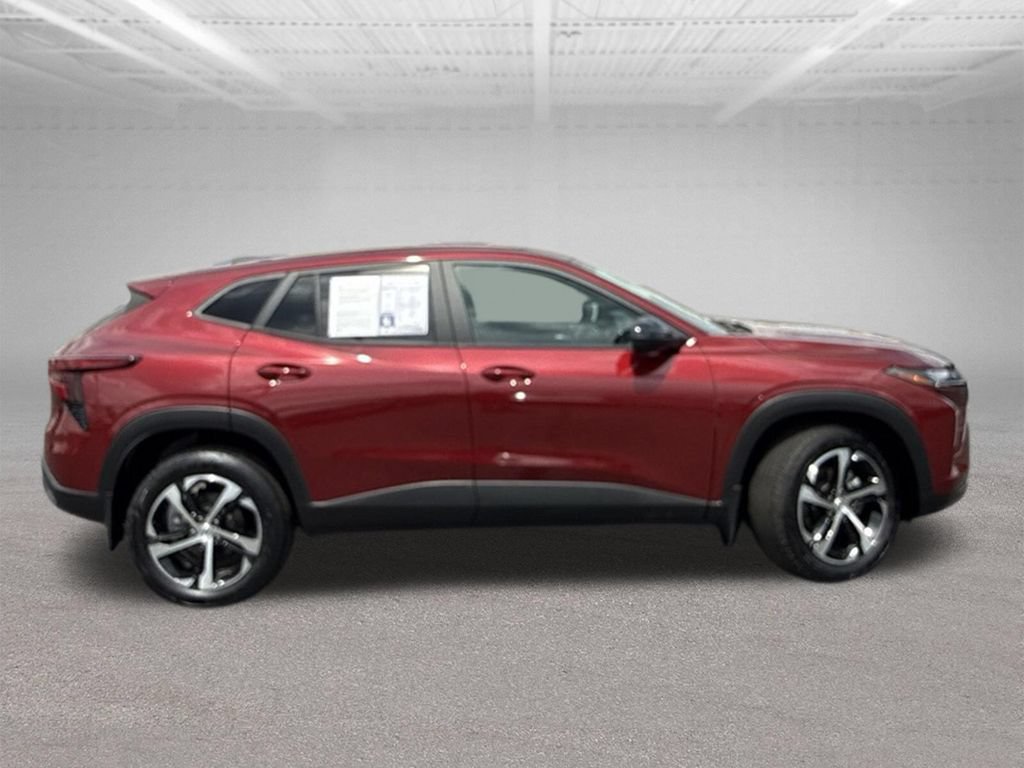 Used 2024 Chevrolet Trax RS w/ Driver Confidence Package FWD image 57