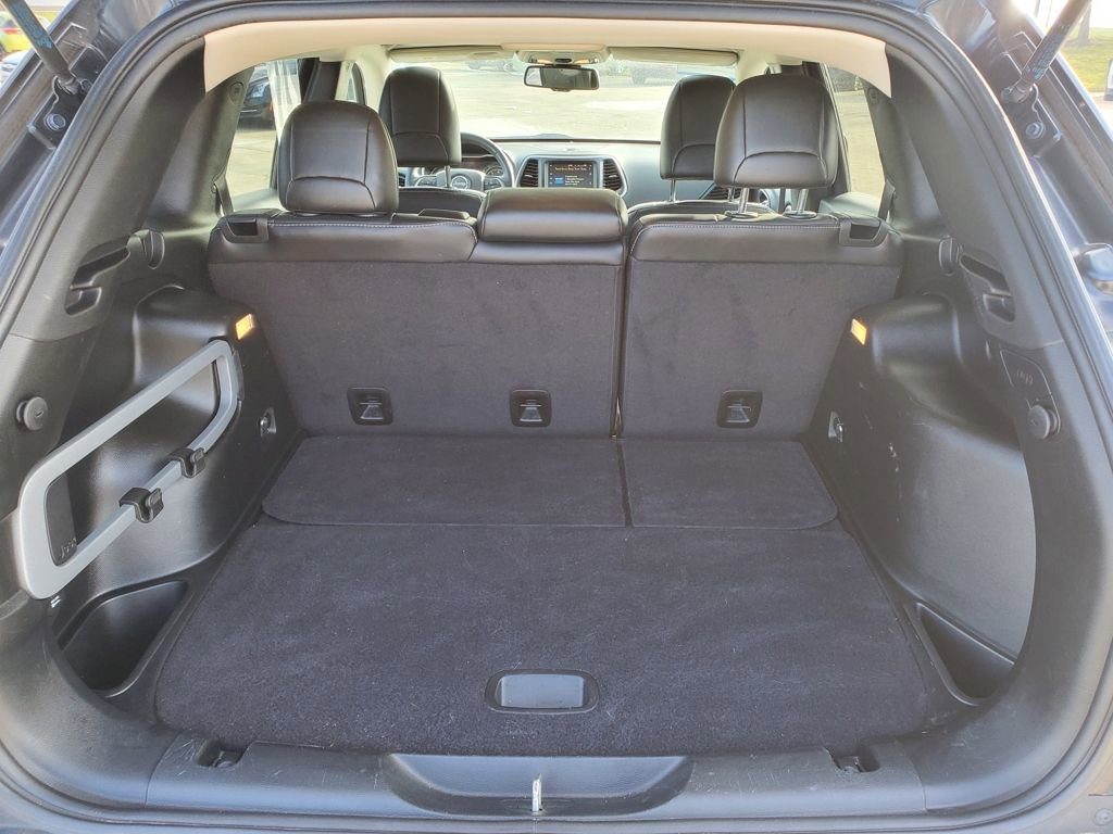 Used 2016 Jeep Cherokee Limited image 6