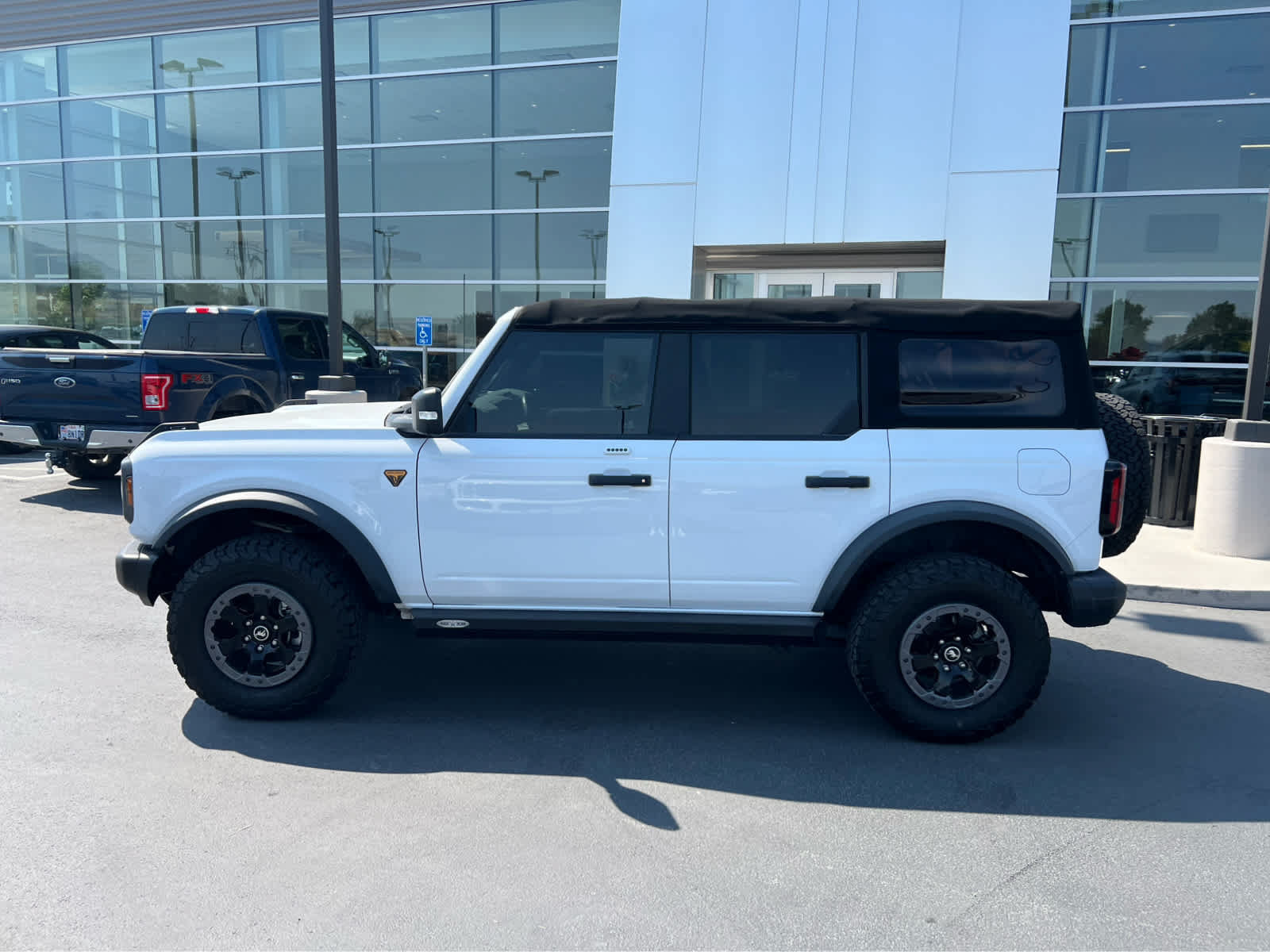 Certified 2022 Ford Bronco Badlands AWD/4WD image 12