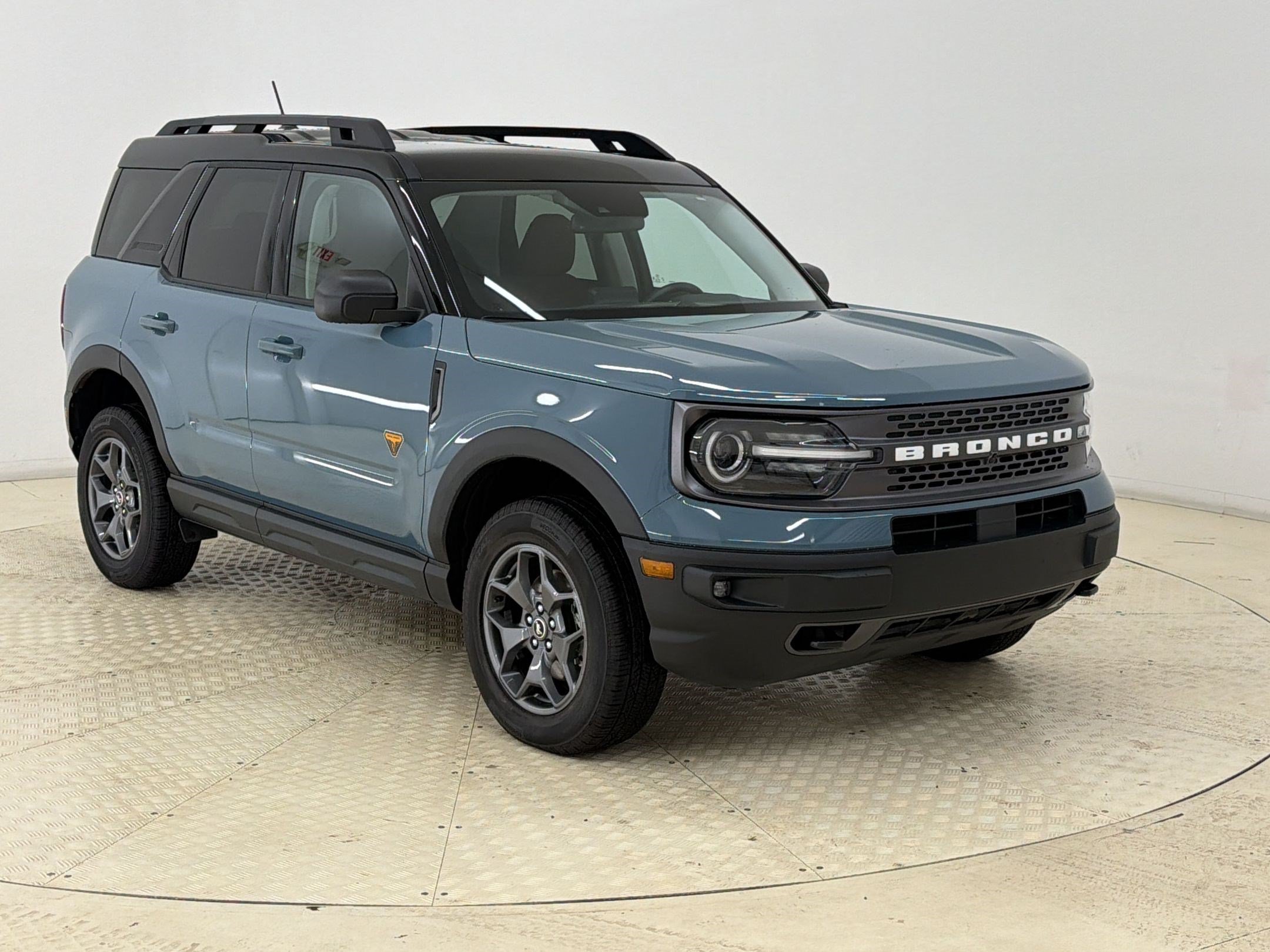 Certified 2022 Ford Bronco Sport Badlands w/ Premium Package AWD/4WD image 7