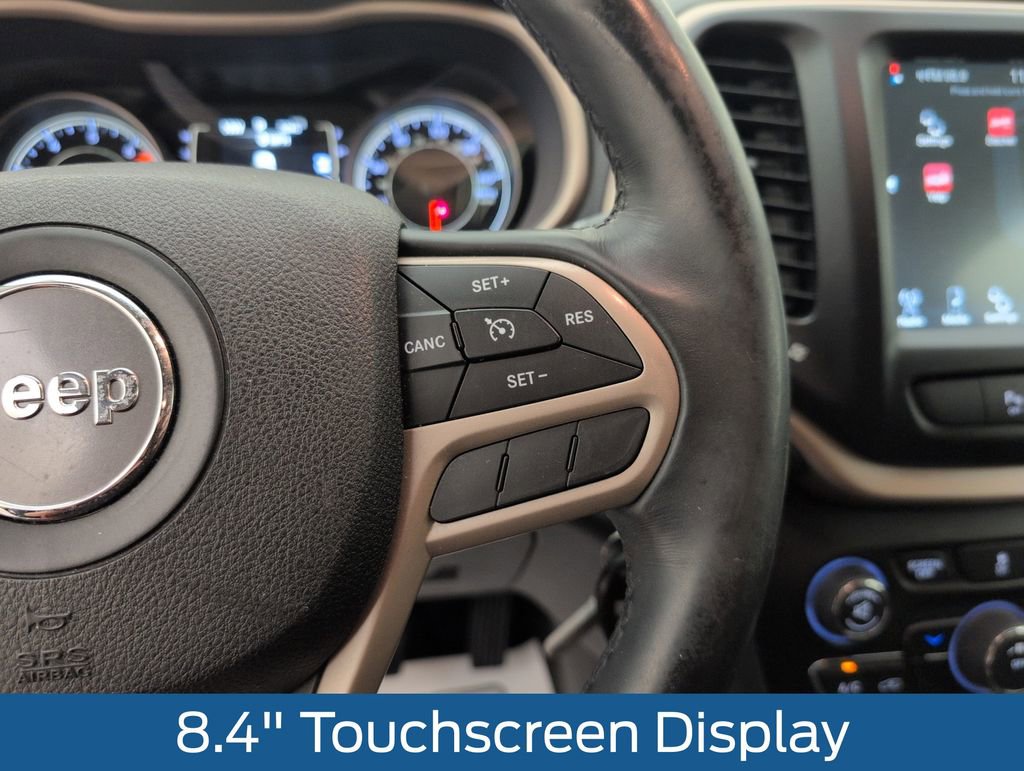 Used 2017 Jeep Cherokee Latitude w/ Safety/Convenience Group FWD image 34