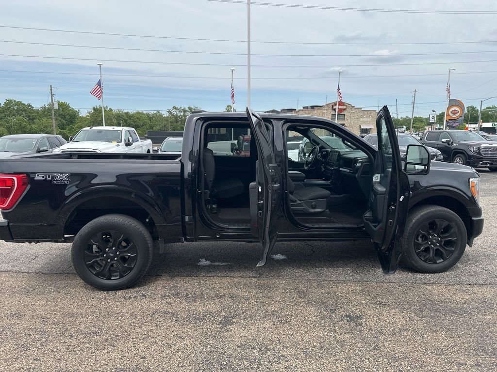 Certified 2022 Ford F150 XL w/ STX Black Appearance Package AWD/4WD image 8