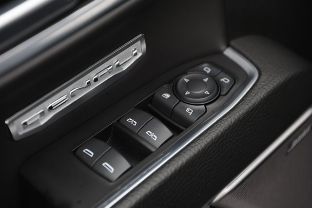 Used 2022 GMC Sierra 1500 Denali image 9