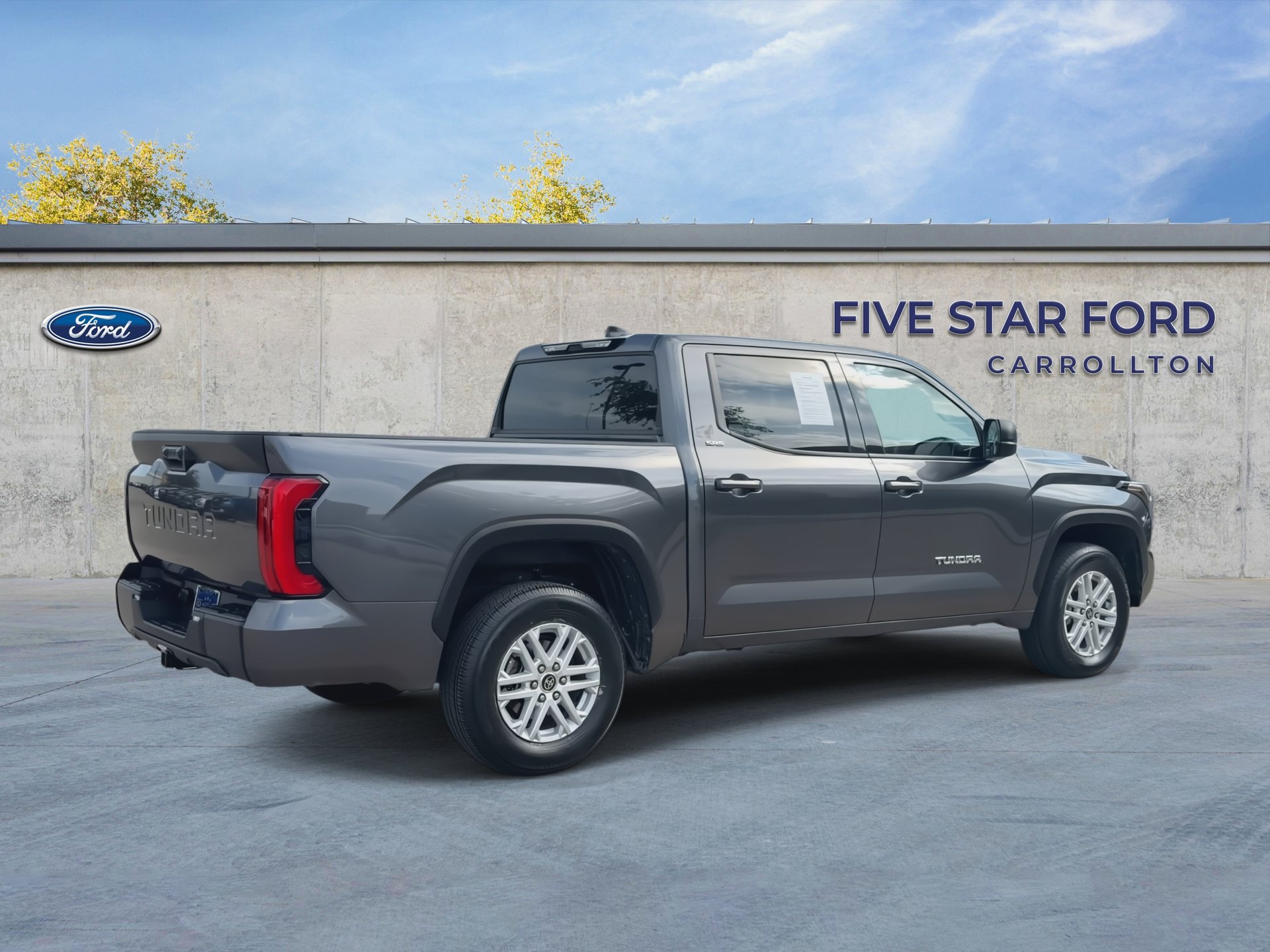 Used 2023 Toyota Tundra SR5 w/ SR5 Premium Package RWD image 8