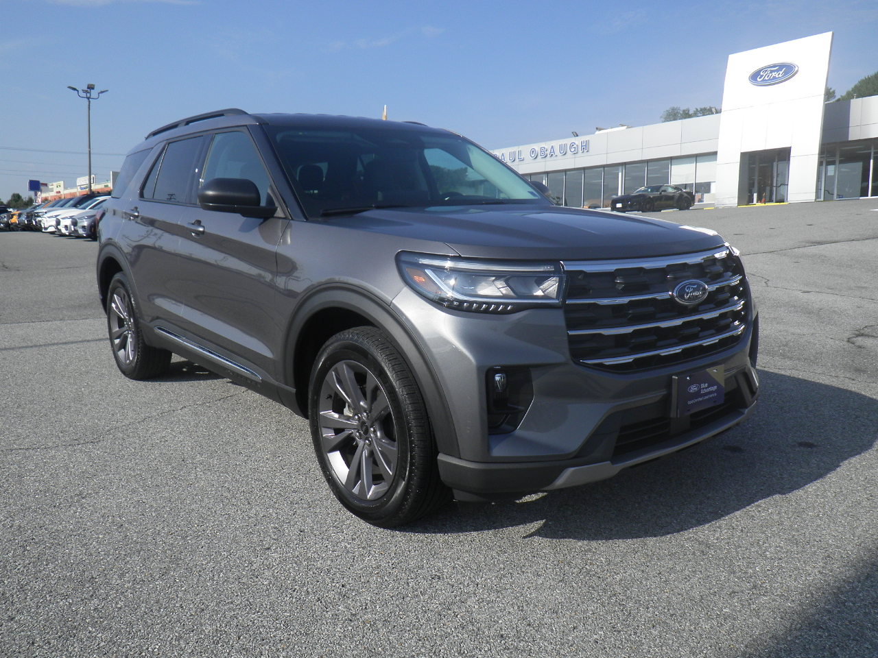 Certified 2025 Ford Explorer Active w/ Active Comfort Package AWD/4WD image 1