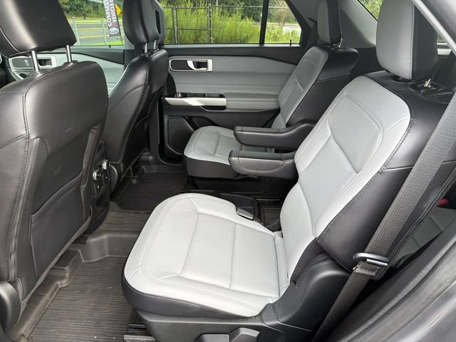 Certified 2021 Ford Explorer XLT w/ Equipment Group 202A RWD image 23